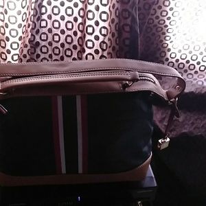 TOMMY HILFIGER leather bag